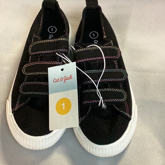 Girls' Peyton Sneakers - Cat & Jack - Black - new - Picture 3 of 7